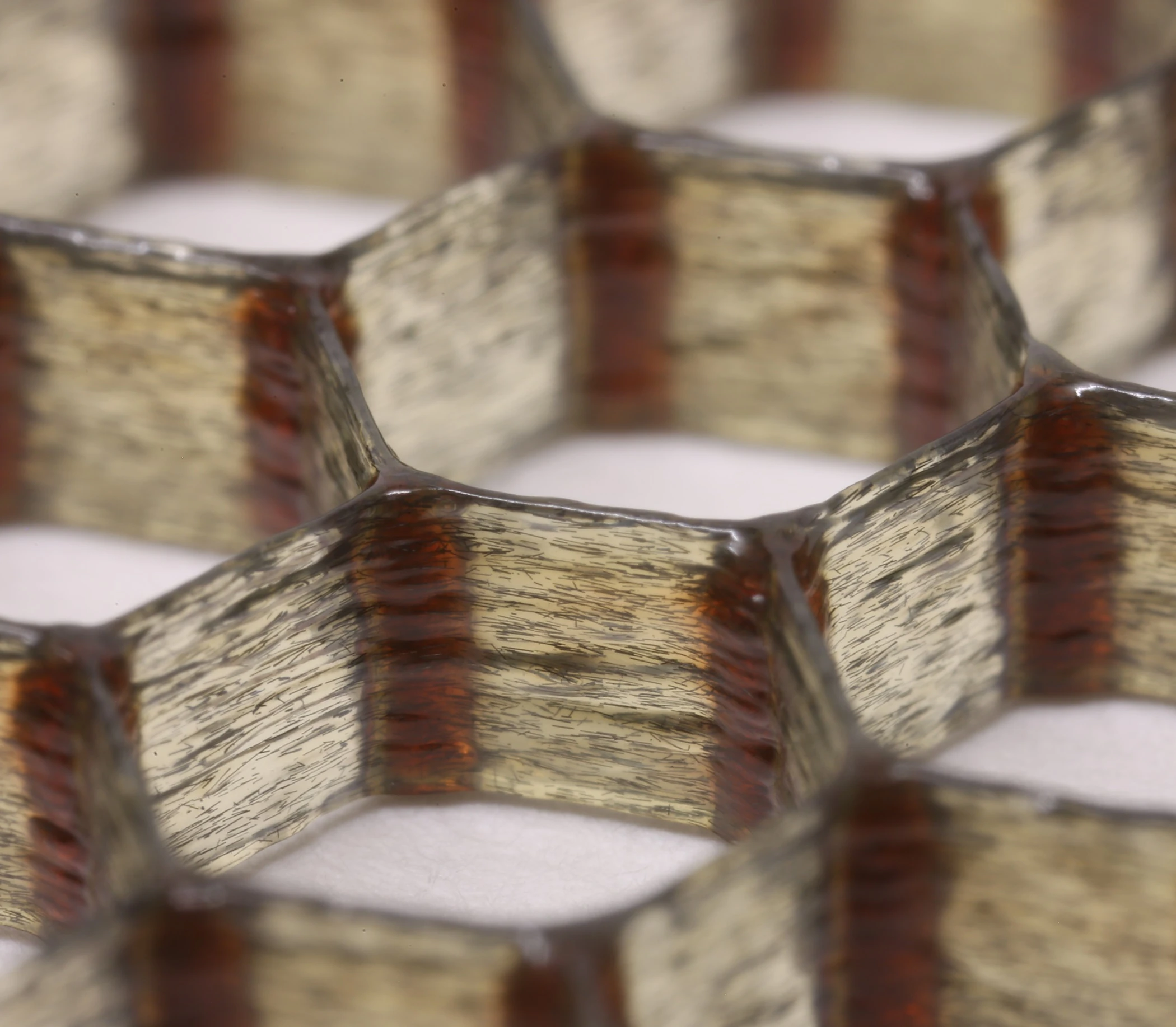 A new 3D-printed composite surpasses the lightness and stiffness of balsa wood (Photo: Harvard University)