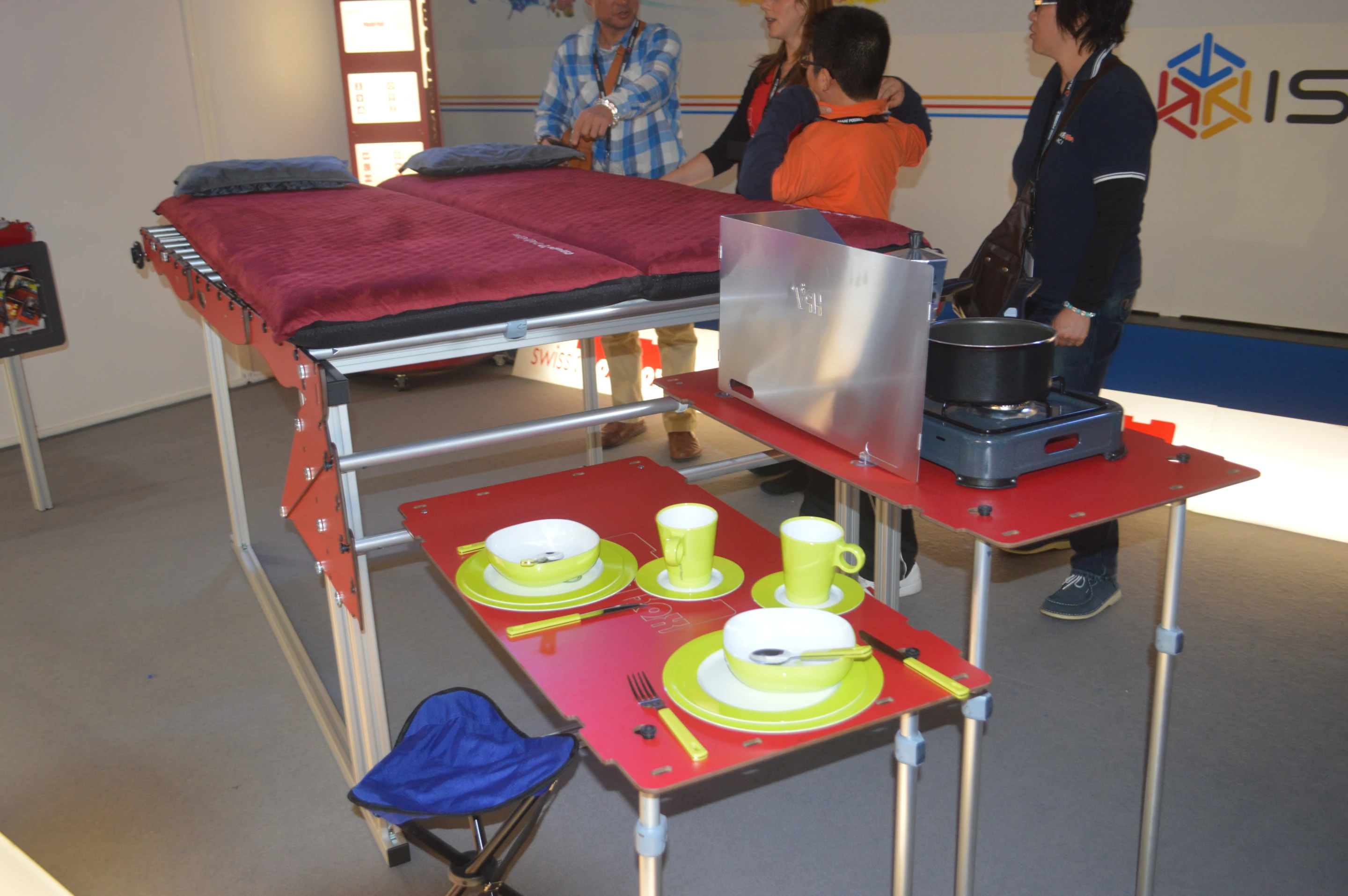 The FreeTech includes the bedding platform and tables, but not the equipment