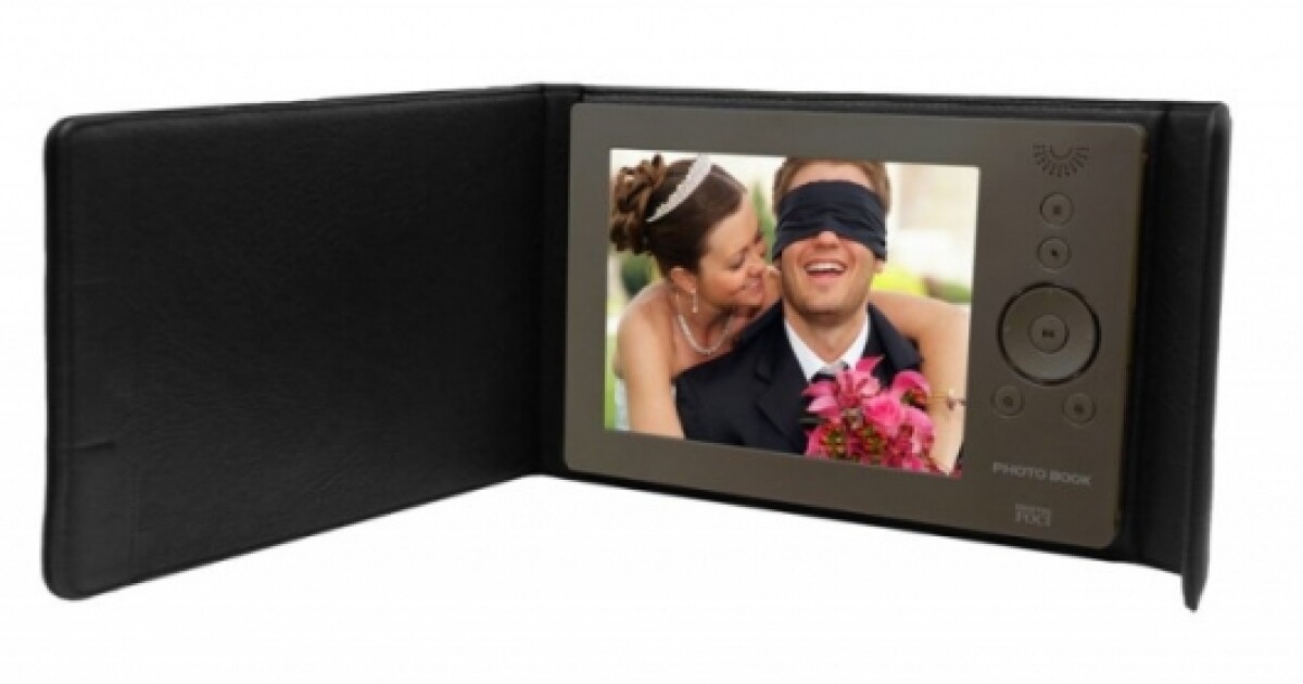 portable digital photo gallery
