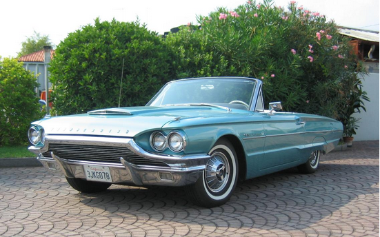 Both Sarandon and Davis were nominated for Academy Awards, and a young co-star in his first movie (Brad Pitt) kick-started a not unsubstantial career in the movie too, but the Thunderbird has appeared at auction on several occasions and just didn't do all that well. The first time one of the cars from the movie appeared was at the aforementioned 2007 Kruse auction where it fetched $45,000, and the subsequent two sales were in the shadow of the Global Financial Crisis.Barrett-Jackson sold one with the seat signed by Pitt and the sun-visor signed by Geena Davis for $71,500 at Scottsdale in January, 2008 and later that same year another one of the film cars sold for EUR€30,680 (US$38,963) at a Coys auction in Padova, Italy. Go figure.