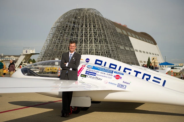Pipistrel team leader Jack Langelaan, in front of the Taurus G4 (Photo: NASA)
