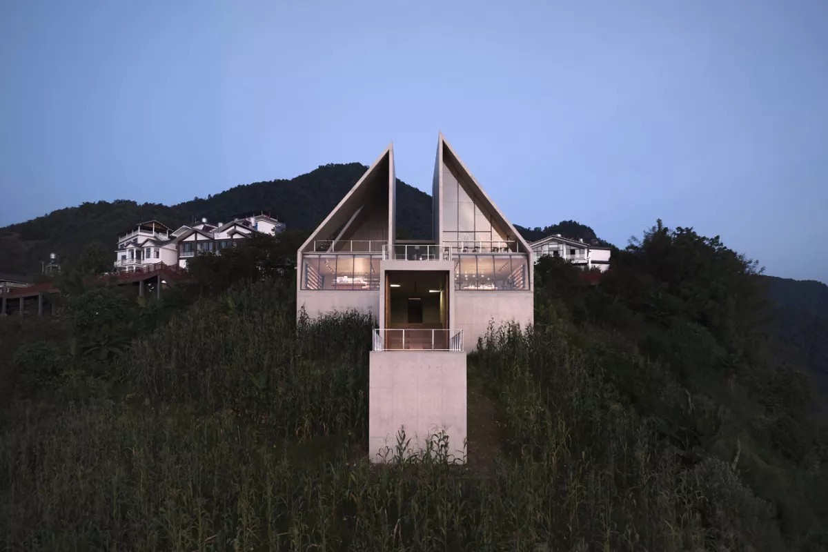 Merging architecture and Landscape: The Nujiang Grand Canyon Bookstore