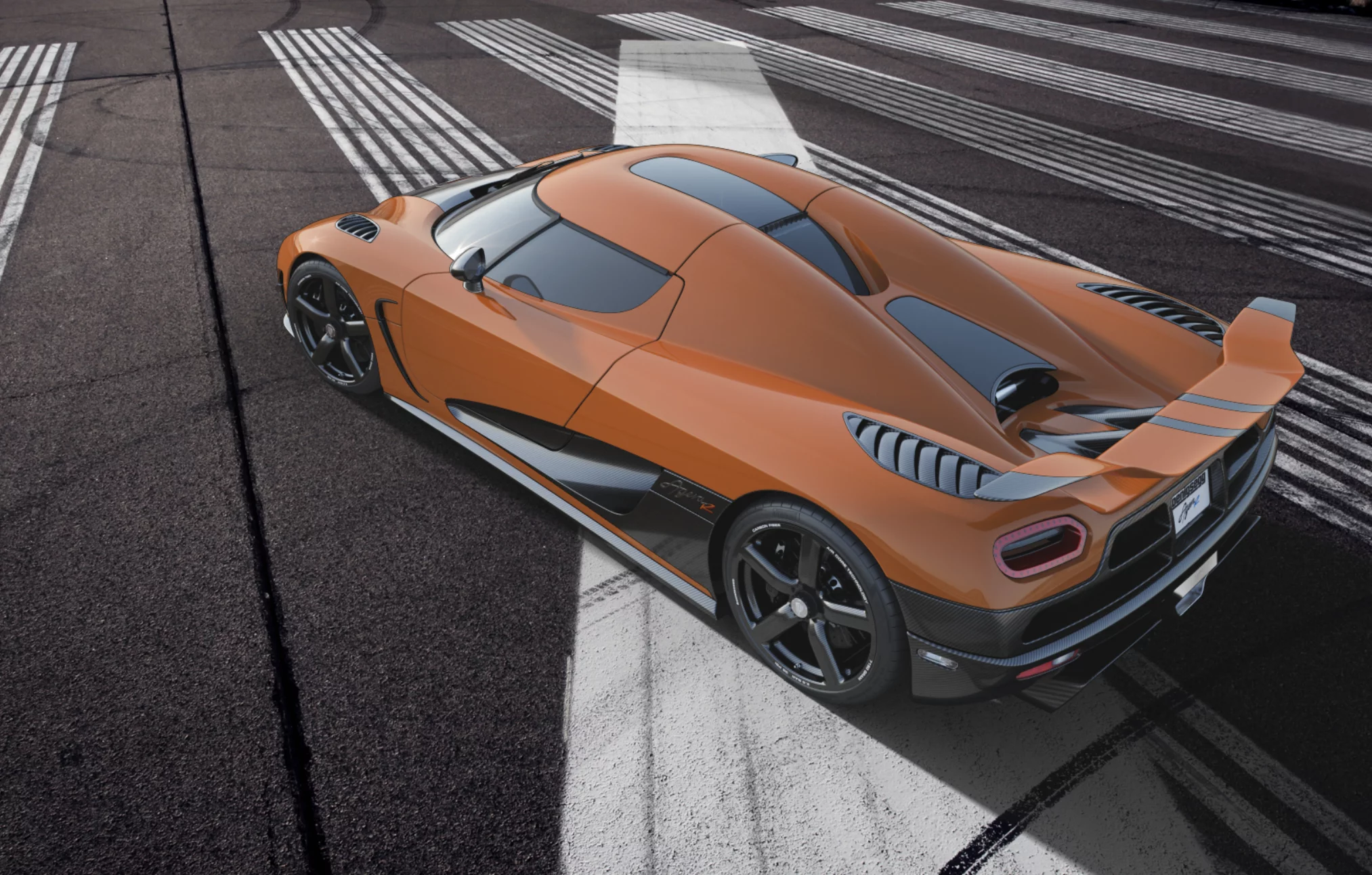 If the Agera R can achieve its claimed top speed, it will become the world's fastest production car, as the record is held by the Bugatti Veyron Super Sport at 431 km/h.