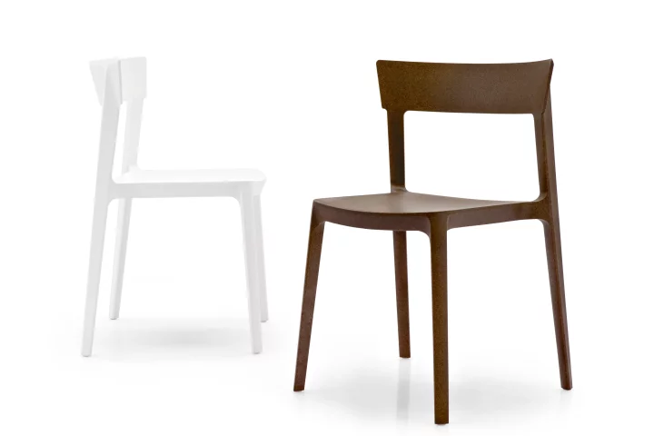 SKIN is Calligaris’ first product made by molding Liquid Wood