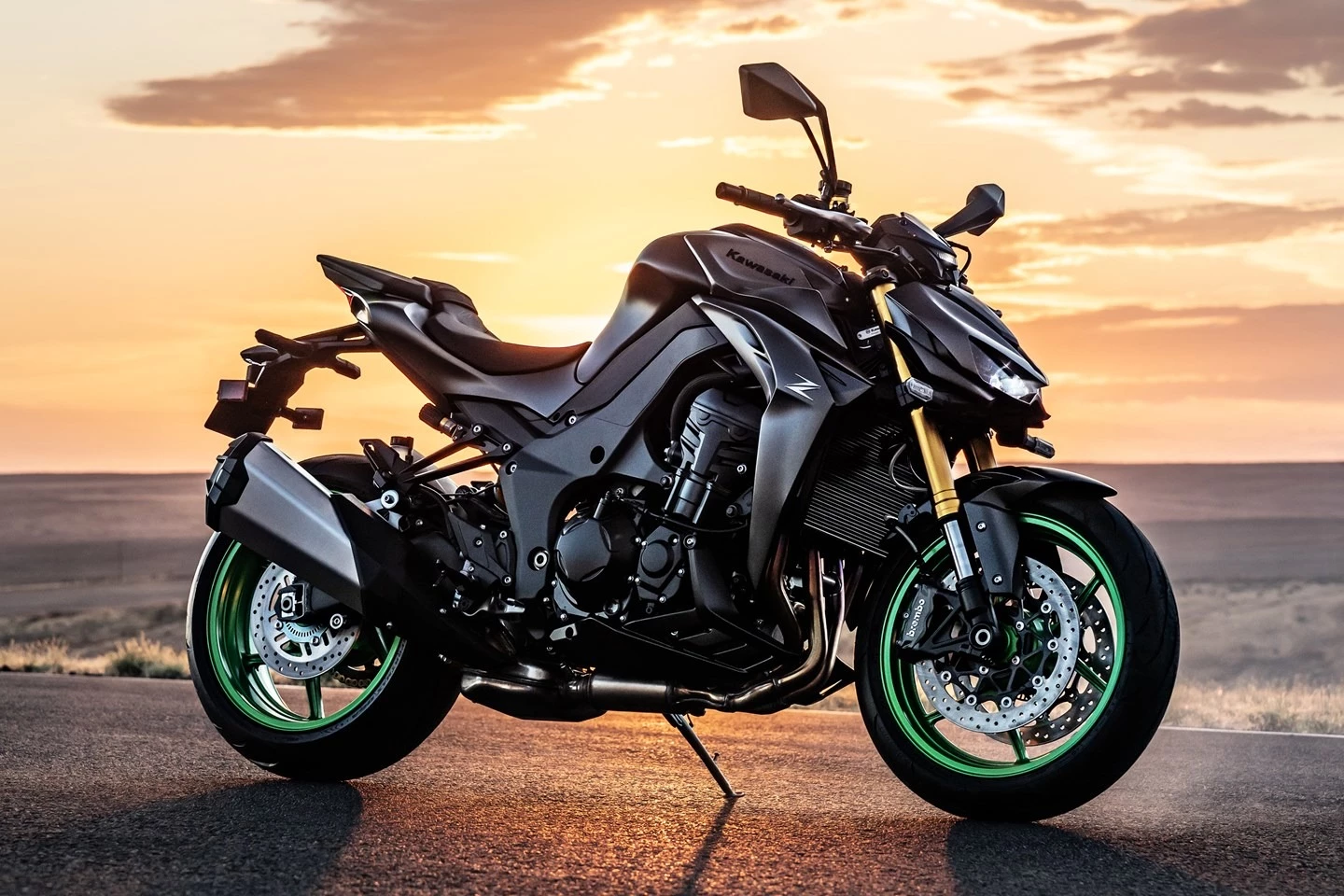 The Z1100 has been priced at £11,099 for the standard trim, while the plush SE gets a £12,699 price tag