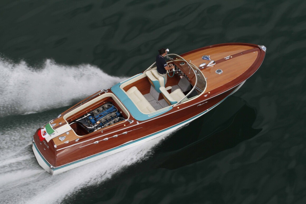Riva aquarama lamborghini