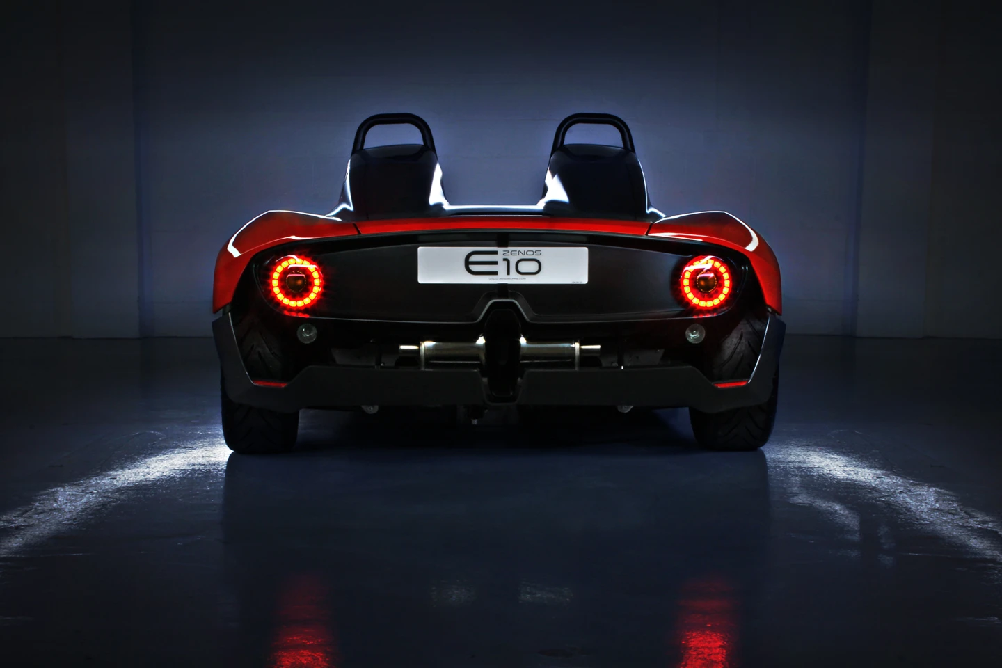 Zenos E10 rear