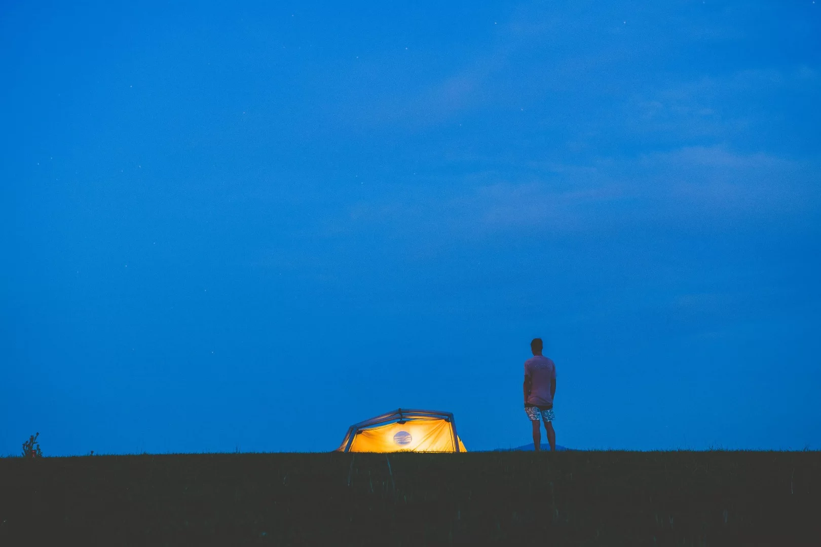 Boardswag brings together carry and sleeping solutions