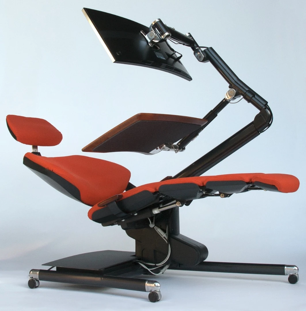 The Altwork Station is expected to retail at a cool US$5,900, though early-adopters can pre-order it for $3,900