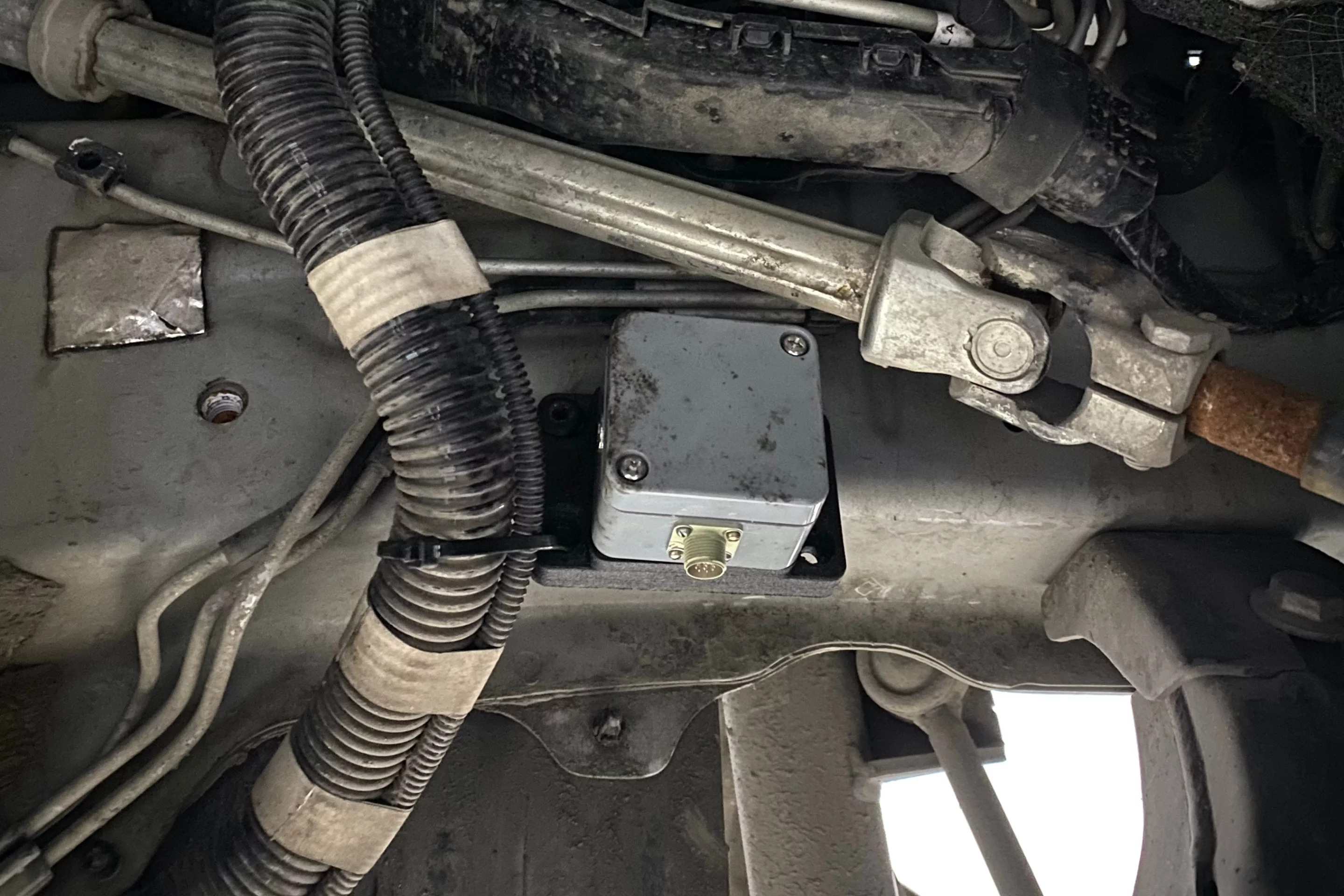 One of the prototype V2M electroacoustic sensing modules (center)