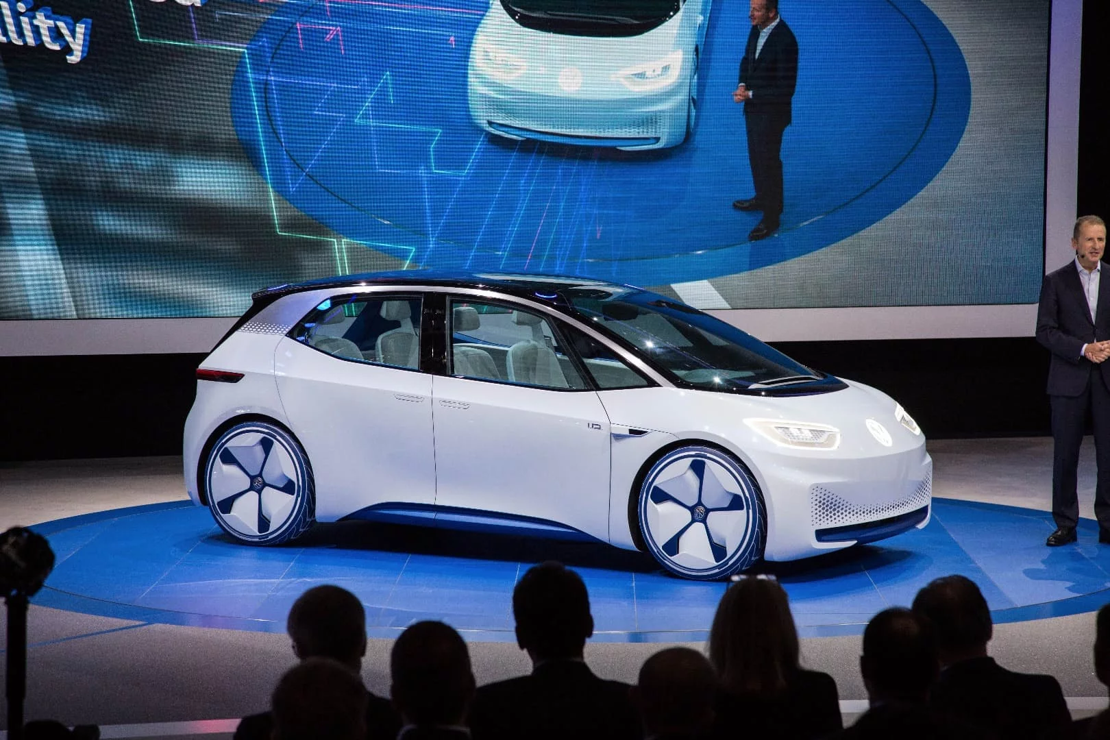 Volkswagen premieres the ID concept at the 2016 Paris Motor Show