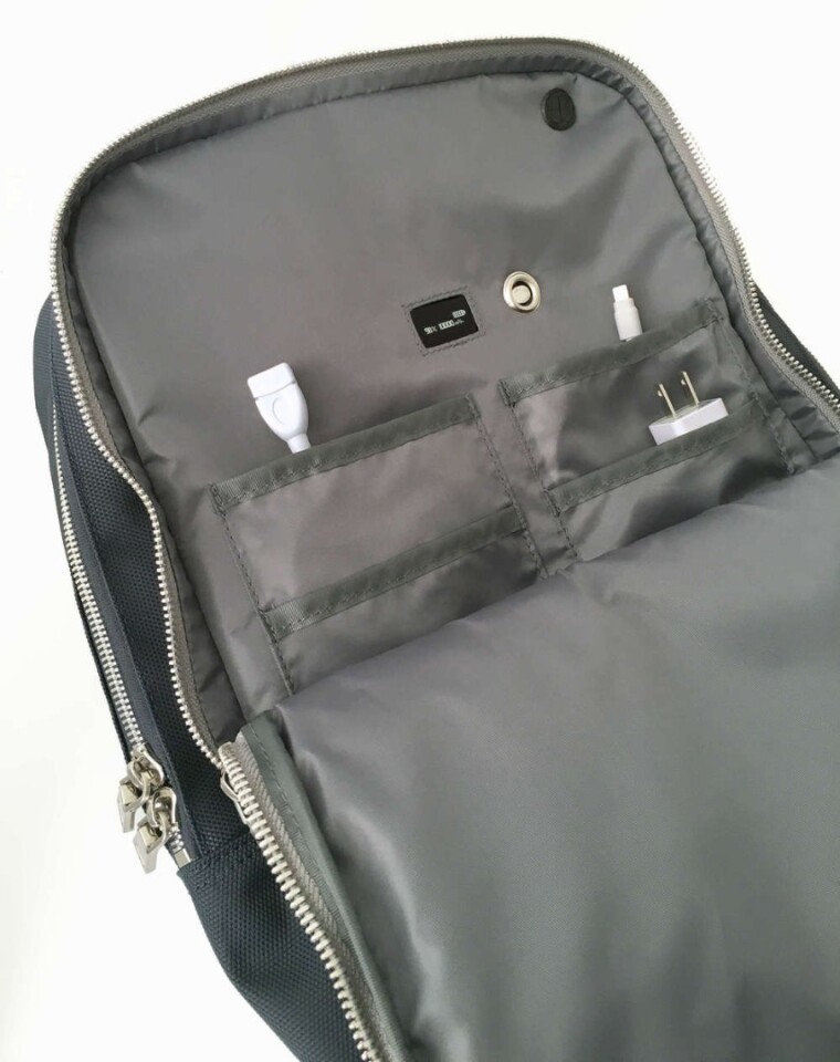 Unlike some other battery backpacks, the Poros Tetra is subtle with its cabling and technology