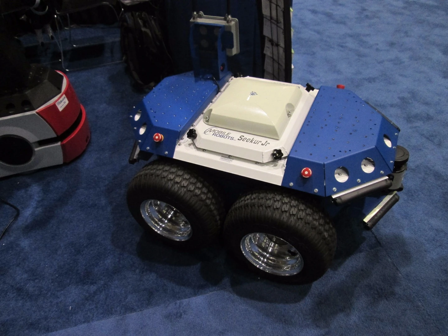 Adept robot showing strongpoints