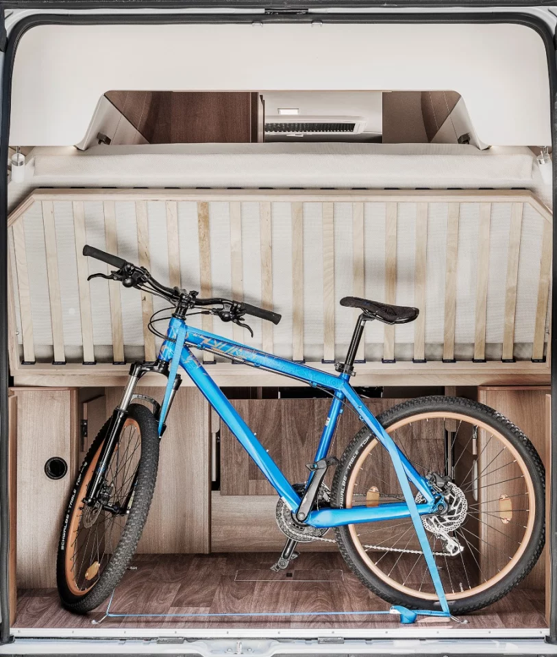 The 600 L and 630 L bed also folds up to make room for cargo