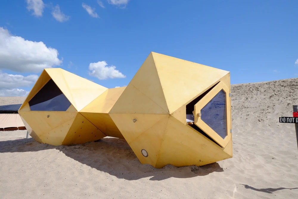 "Solid Family" sees two pods joined together by a tunnel and can sleep four
