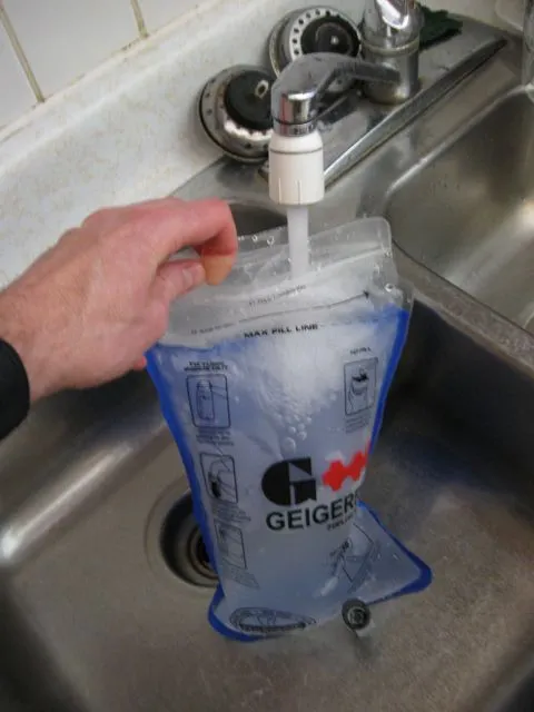 The GEIGERRIG bladder fills up easily, thanks to a wide-mouthed slide-top opening