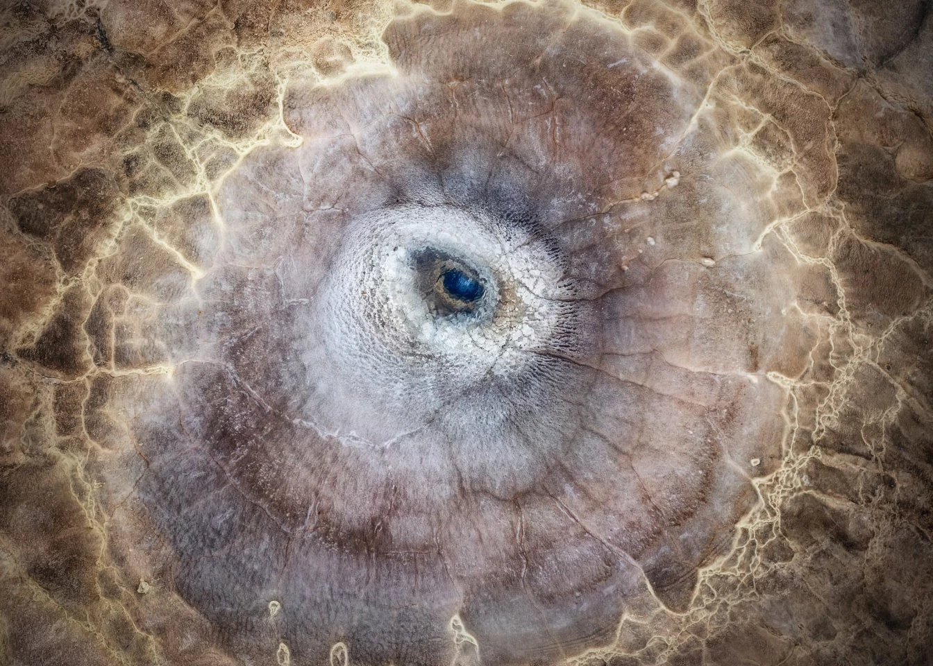 "The Earth's eye" – Pawel Zygmunt (Natural Landscape winner)