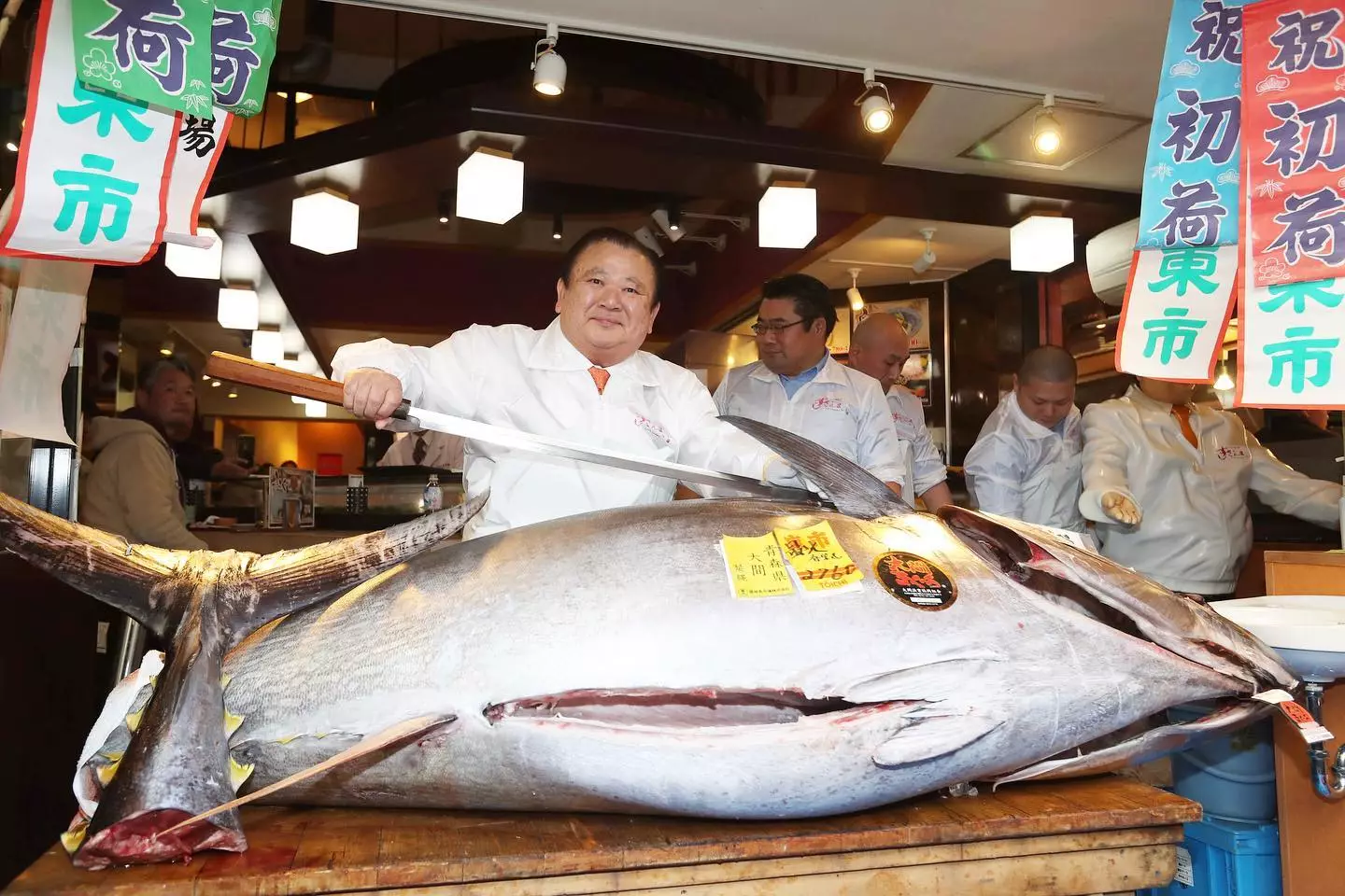 This 276-kilogram bluefin tuna, became the second most expensive fish of all-time when it sold to Kiyoshi Kimura, president of Kiyomura Corp., operator of Japanese sushi chain Sushizanmai for JPY193,000,000 ($1,785,364)