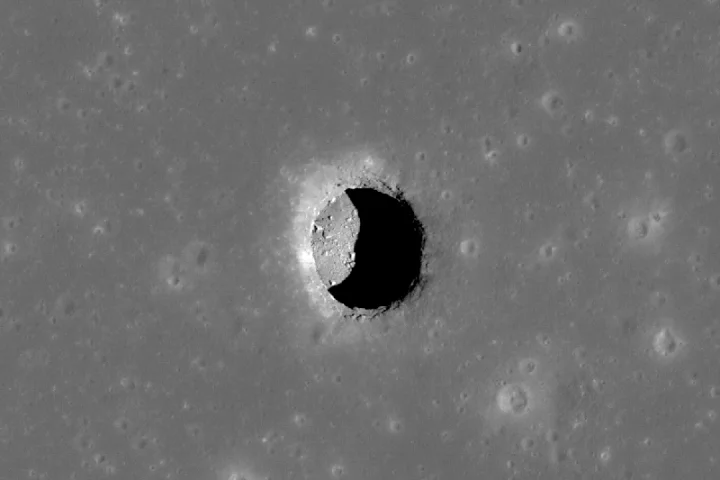 Moon pit in the Mare Tranquillitatis (Image: NASA/GSFC/Arizona State University)