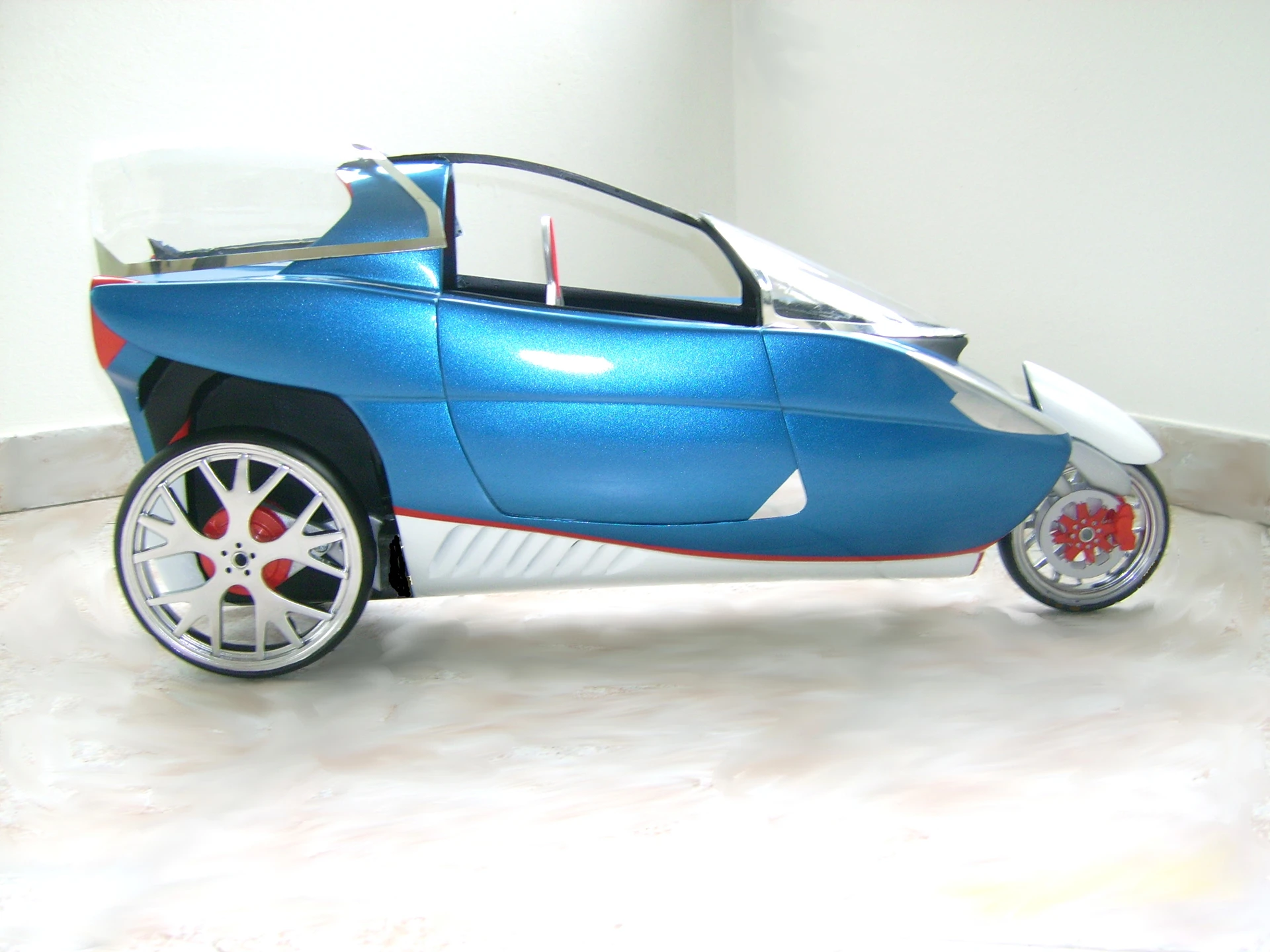 The Urban Jet tilting 3-wheel EV