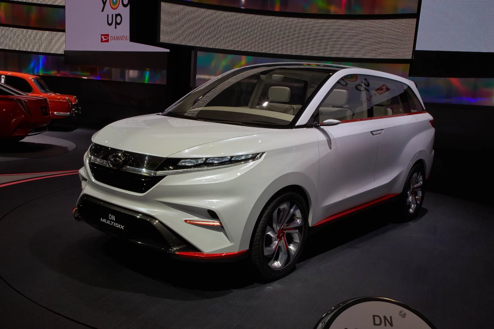 The Daihatsu DN Multisix is a six-seat compact minivan