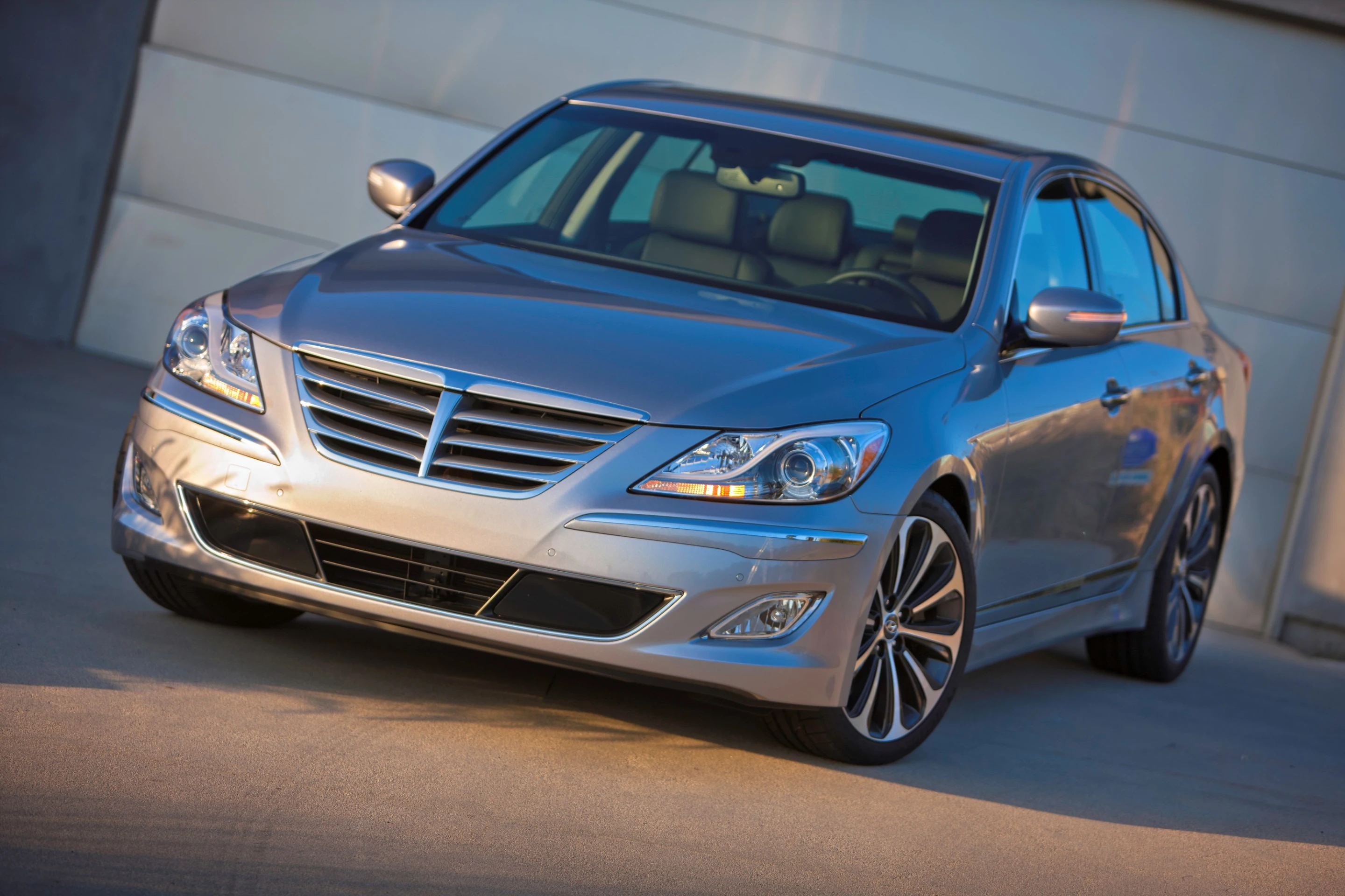 The 2015 Hyundai Genesis will be the first to make of BlueLink implementation with wearable devices