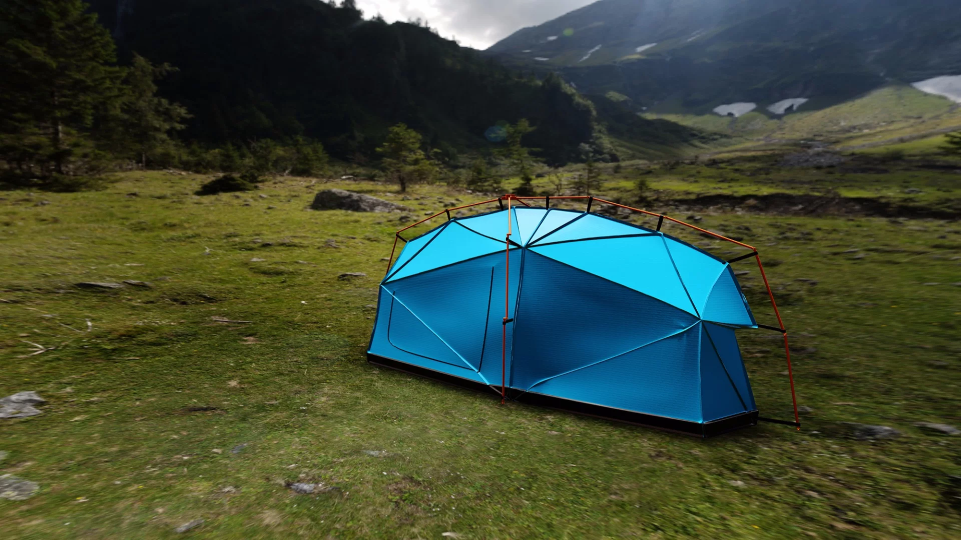 The Bolt One is a compact and lightweight one-person tent, which offers lightning protection and shelter from the elements