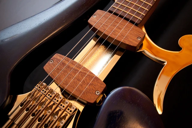 The JP90 pickups - said to fall somewhere between a P90 and a Jazzmaster, hence the name - used in the Di Donato guitar are hand-wound and encased in a wooden jacket