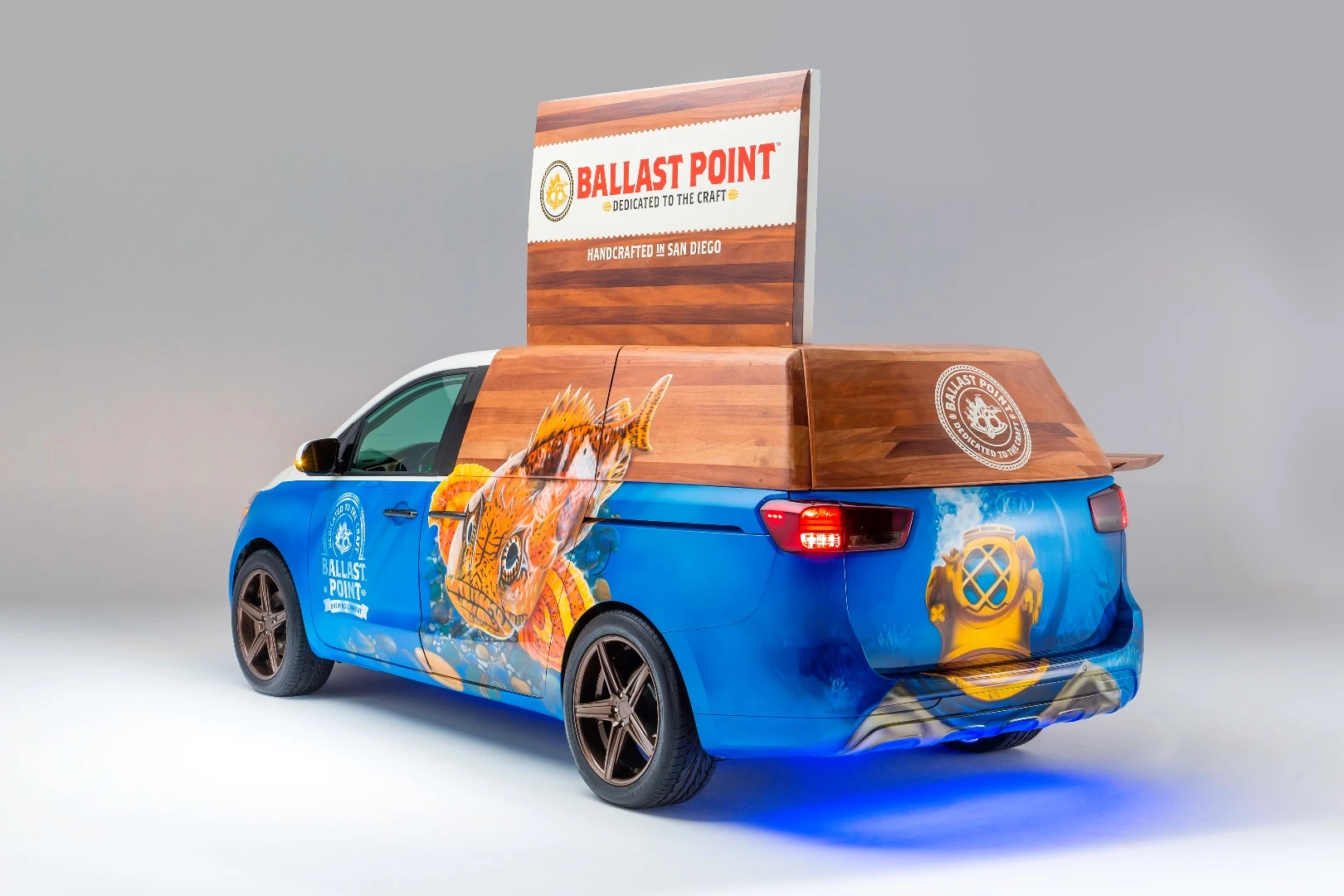 The mahogany shell is supported by a boxed-steel frame