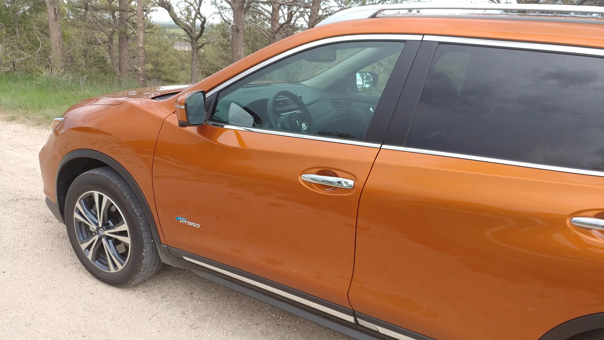 The 2017 Nissan Rogue Hybrid has a slightly sportier feel when compared to its gasoline-only brethren