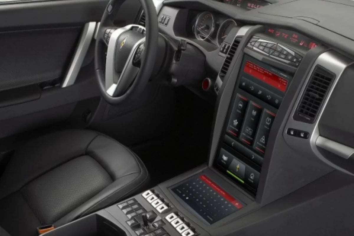 The Carbon E7 Cockpit - First Purpose-Built Law Enforcement Patrol Vehicle