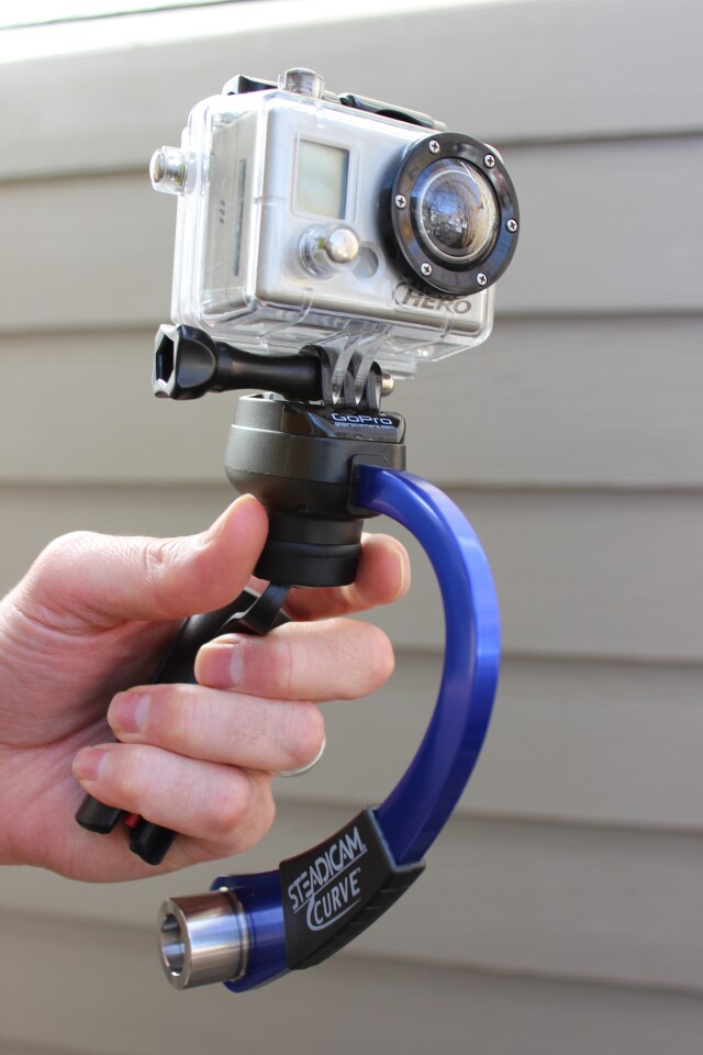 Using the Curve's gimbal-mounted handle and rubberized swivel collar