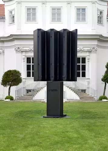 C SEED 201 outdoor LED television deploying