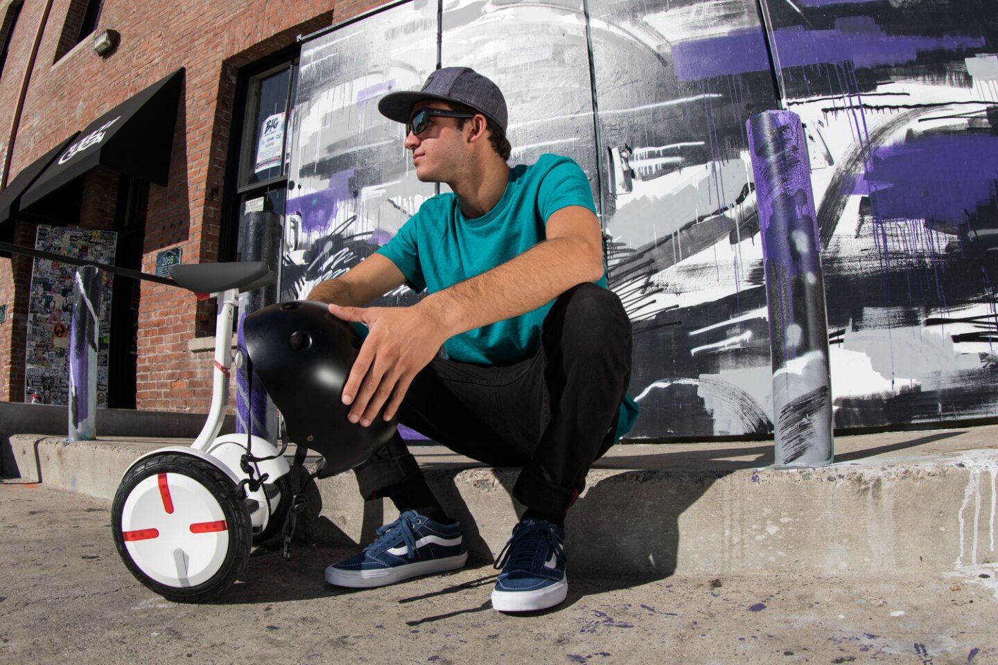 The miniPRO has an aircraft-grade magnesium alloy frame and 10.5-in inflatable tires