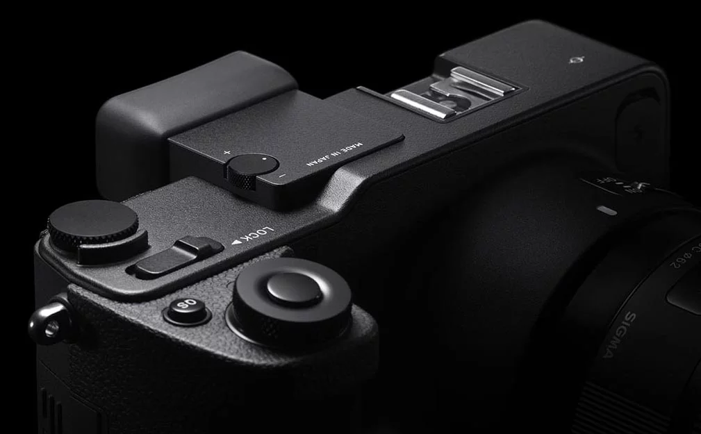 The chunky grip on the Sigma sd Quattro and sd Quattro H mirroeless cameras