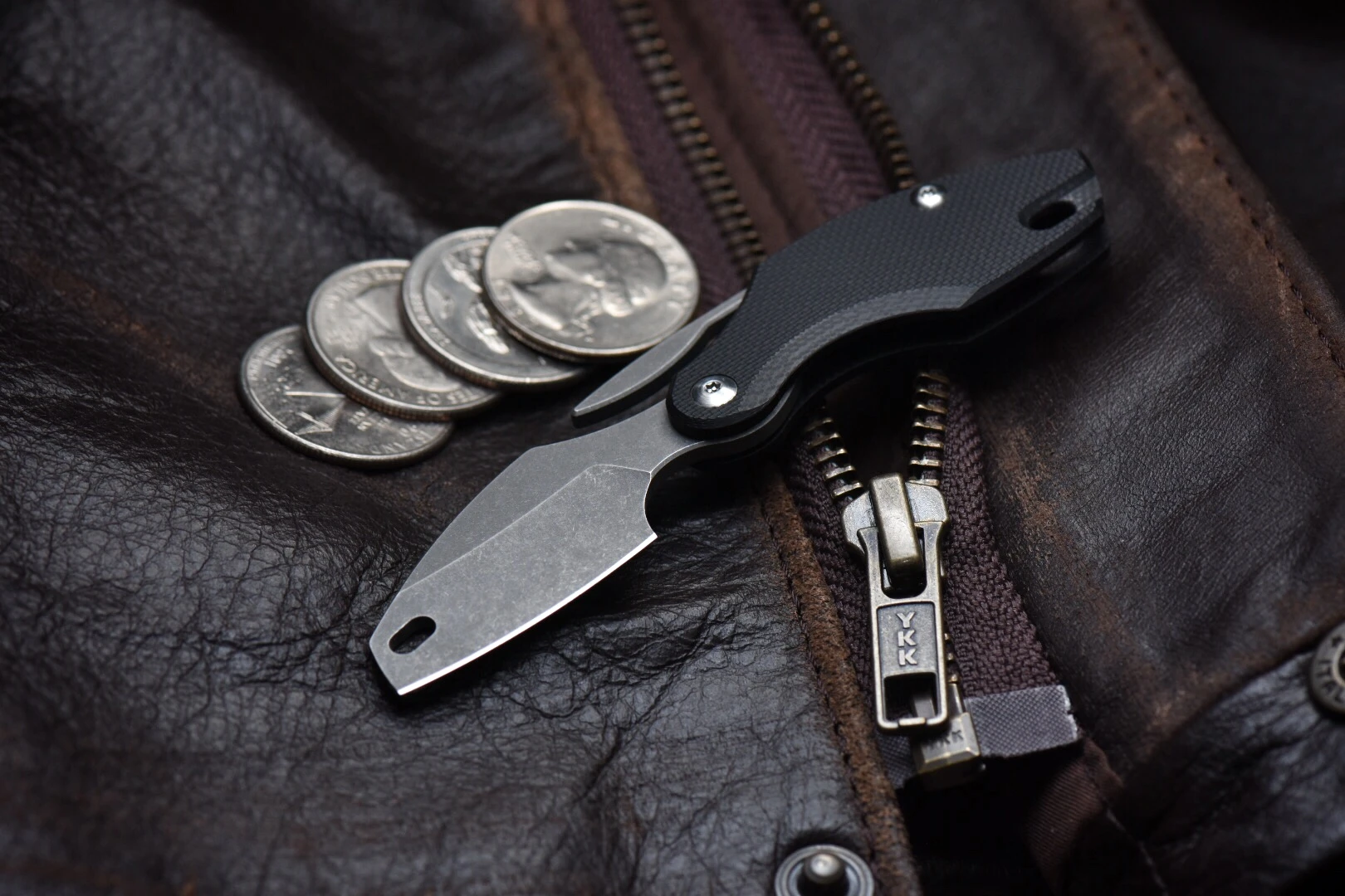 The Prylobite weighs around the same as four US quarters