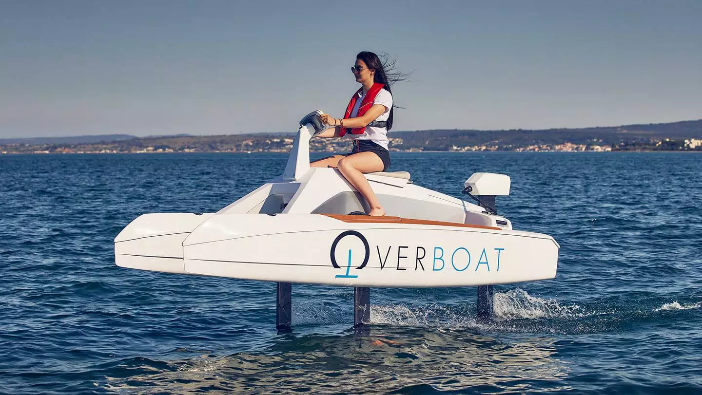 The Neocean Overboat 100F foils its way over the water