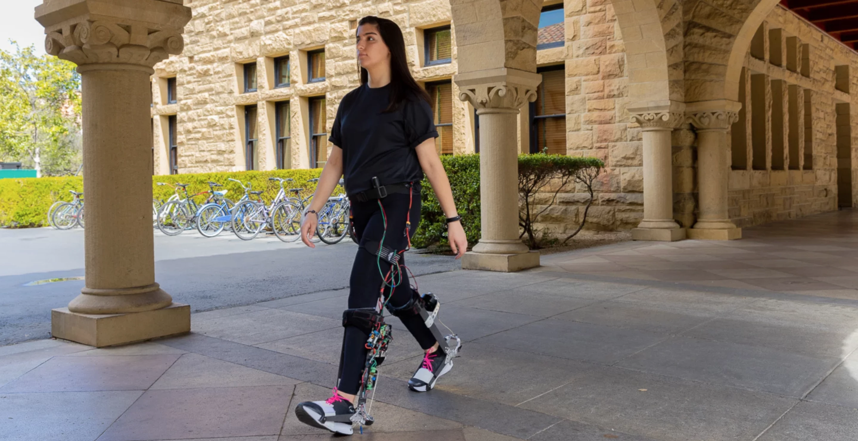 Stanford scientists have developed an exoskeleton that can boost walking efficiency without tethers