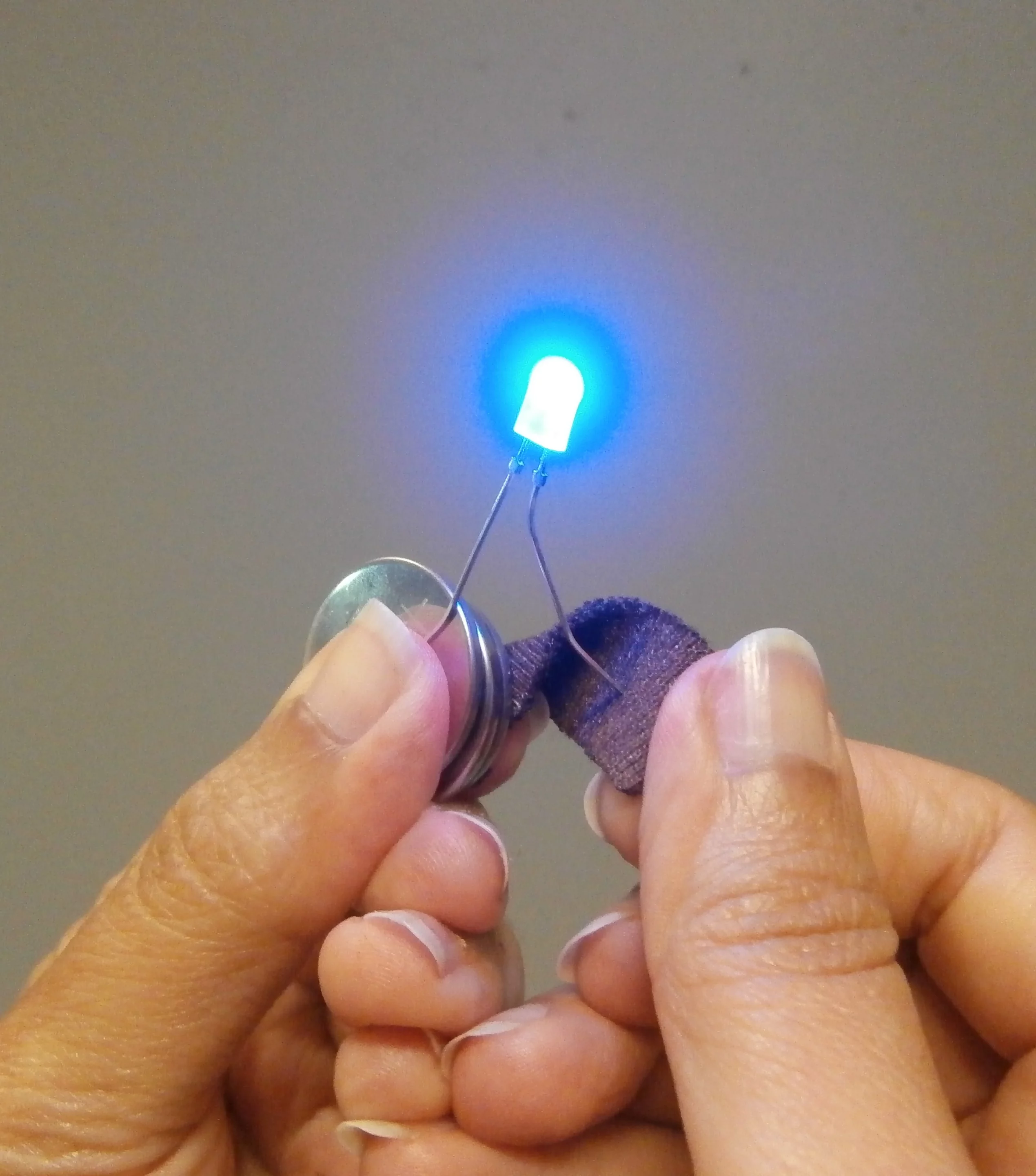 The silver-coating fabric remains flexible and stretchable