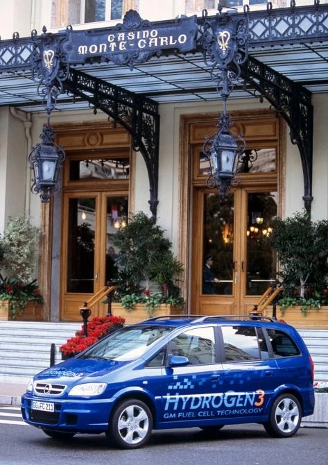 The HydroGen3, a fuel cell prototype based on the Zafira MPV, will be part of a rally demonstration at Monte Carlo in the hands of former F1 driver Heinz-Harald Frentzen.