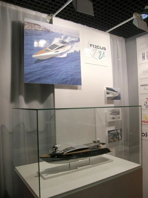 Headland's retractable helipads for yachts