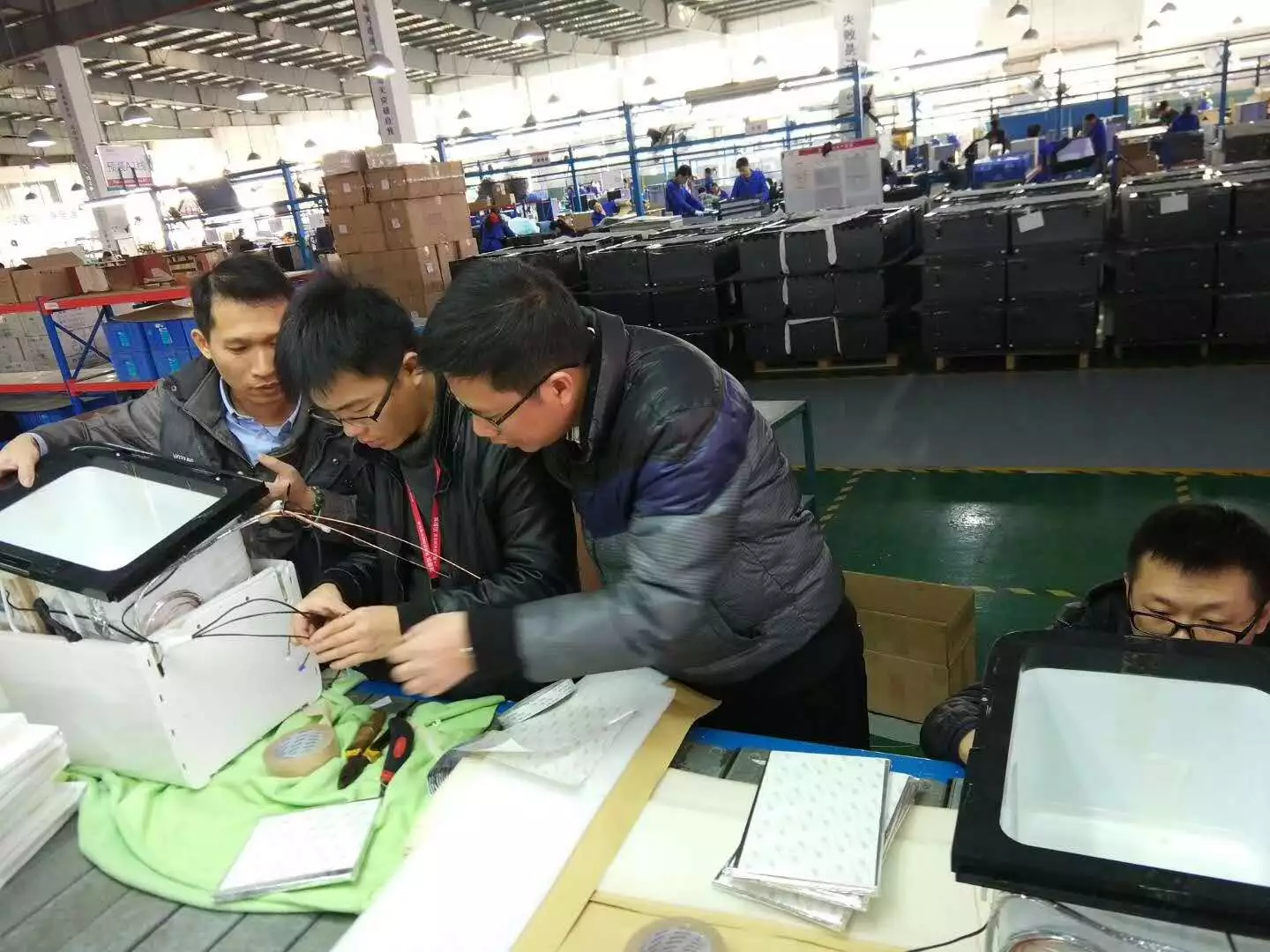 Each iFreezer has much more going on below the skin than a simple ice cooler