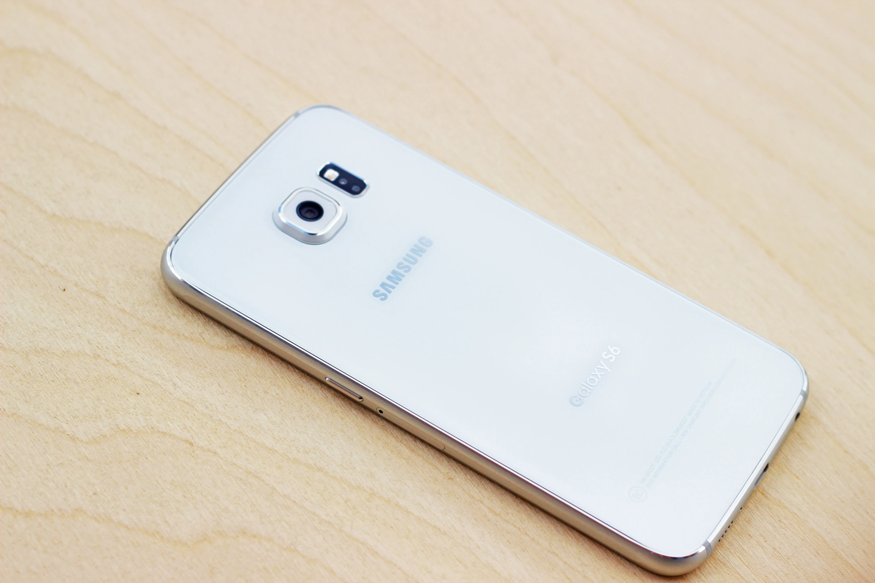 The GS6 will run $200 on-contract (Photo: Will Shanklin/Gizmag.com)