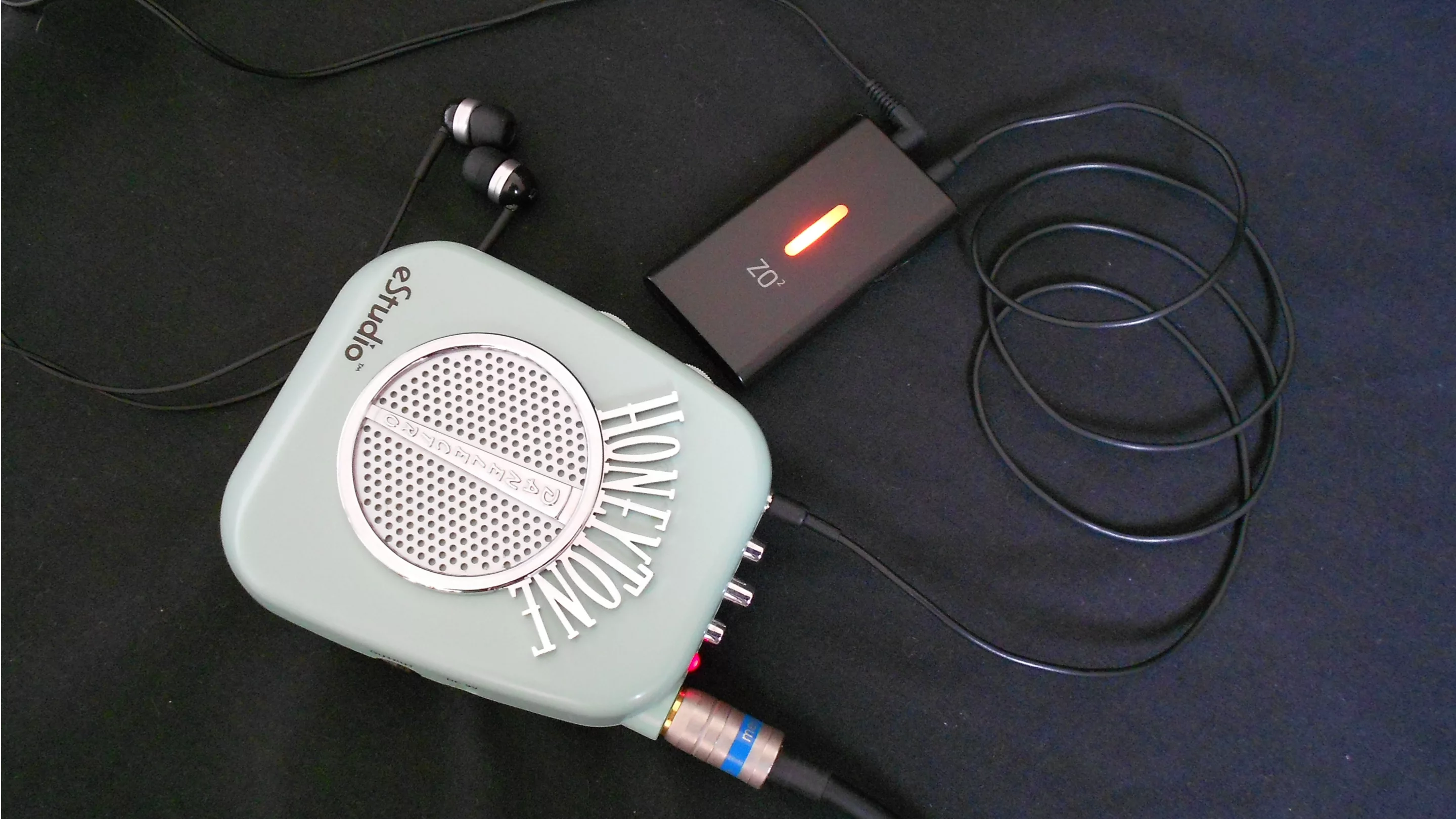 Contouring tones from my HoneyTone personal guitar amp