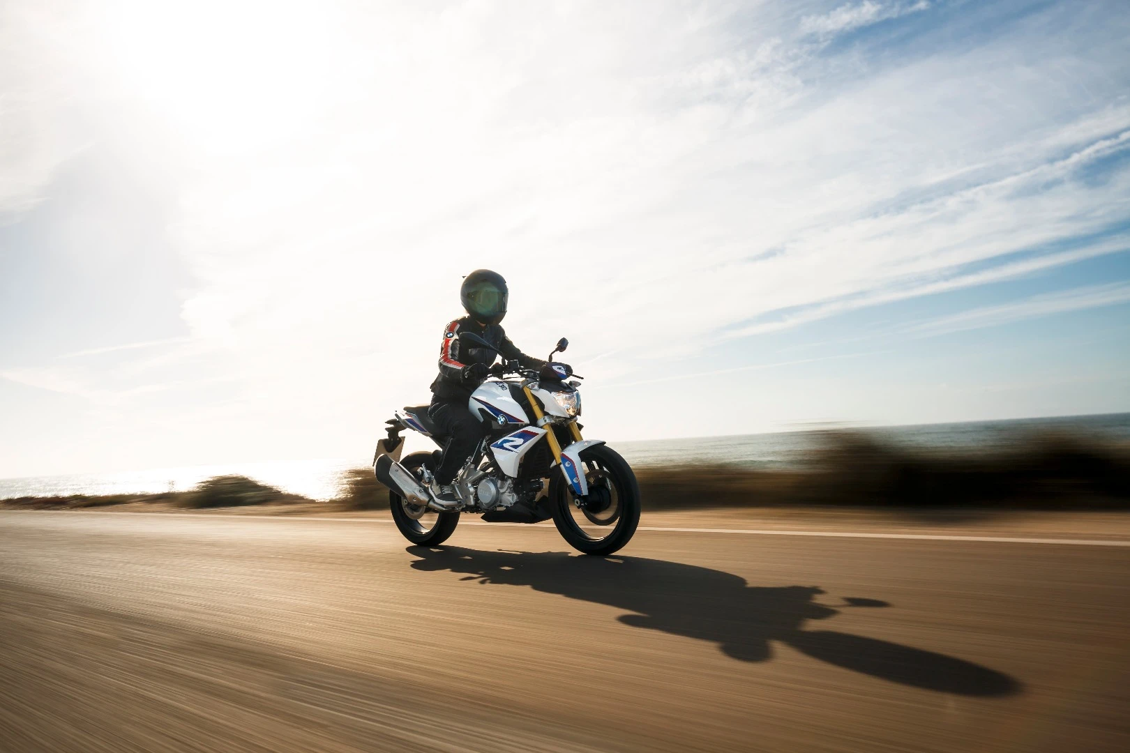 On the road with the new BMW G 310 R