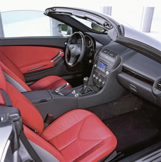 SLK 200 KOMPRESSOR, interior