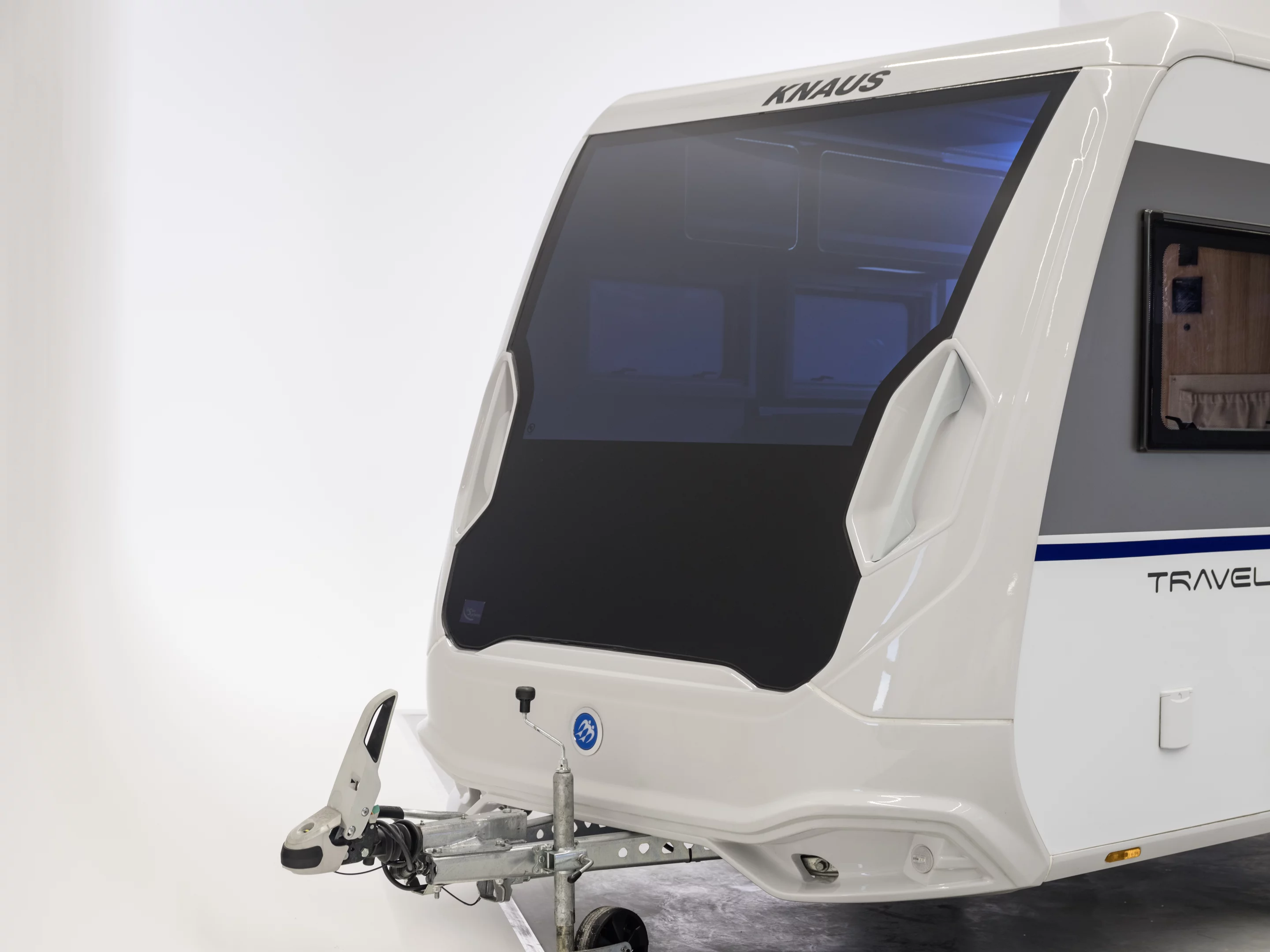 Knaus builds on its Travelino caravan with the Skyview concept