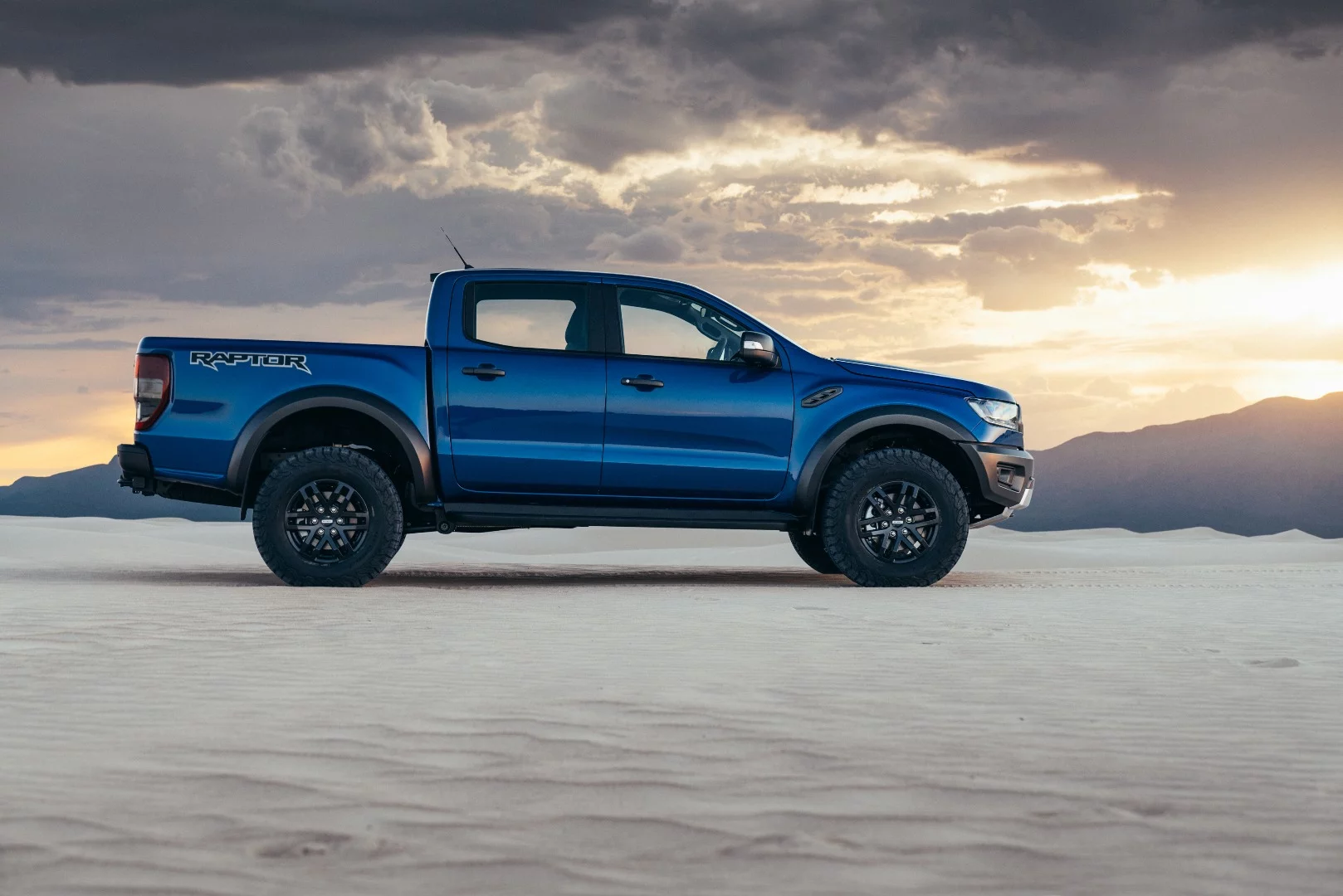 2018 Ford Ranger Raptor: a little brother to the F150 Raptor