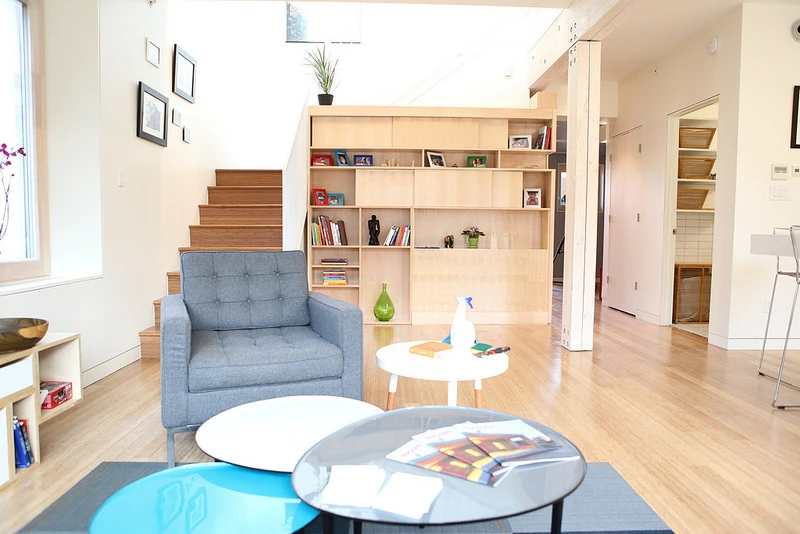 Super-insulation and triple-glazed windows help to maintain a stable and comfortable internal temperature (Photo: Sarah Gerrity, US Dept of Energy)