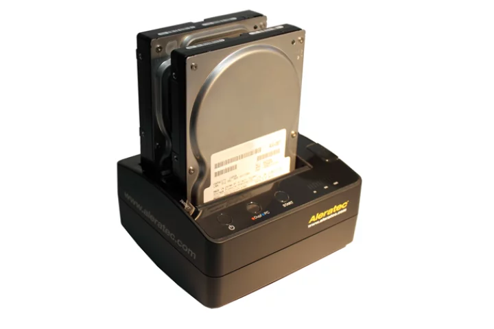 The Aleratec HDD Copy Cruiser Mini is a portable standalone hard disk drive copier for 2.5in. and 3.5in SATA I/II drives